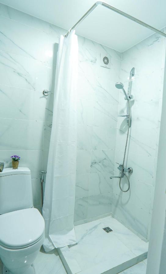 Check-In Hotel Tbilisi Exterior foto